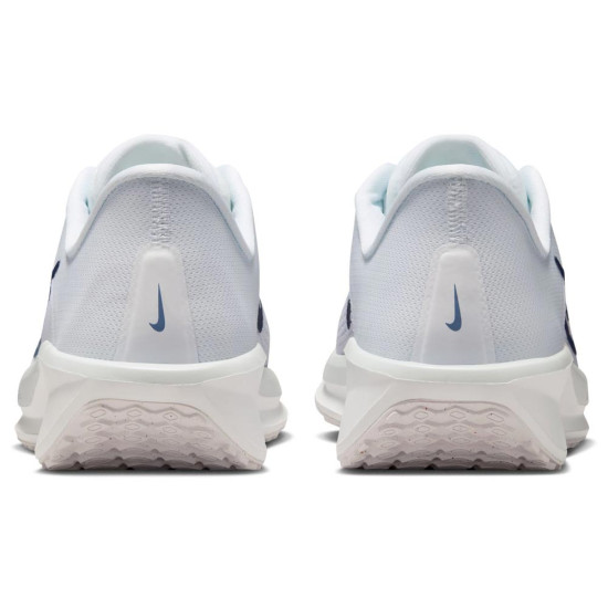 Nike Quest 6